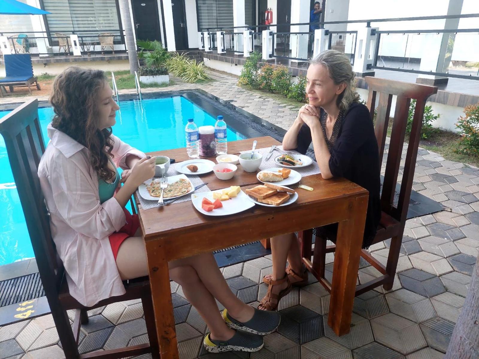 J7 Villaj Resort 트링코말리 외부 사진