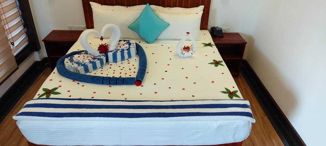 J7 Villaj Resort 트링코말리 외부 사진